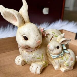 Hand Painted Figurine Baby Bunny with Mama Rabbit Wood Carved Roman Inc‎